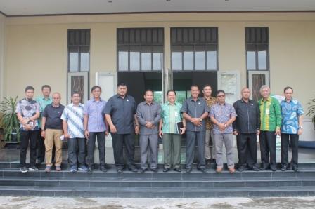  DPRD PEkanbaru Kunjungi PTPN V, Berbagi Infi CSR Hingga Tenaga Kerja